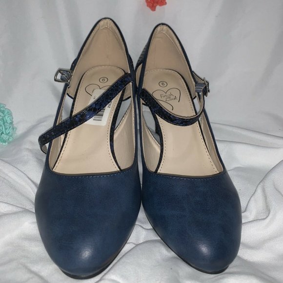 Finish The Look High Quality Navy Snake Print Scrappy Heels Size 7 Worn Once - Picture 2 of 5